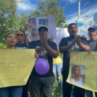 Familiares de joven asesinado en robo de pasola marchan en Santiago exigiendo justicia