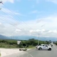Joven se fractura el pie al estrellarse cuando era interceptado por el DICRIM en Azua