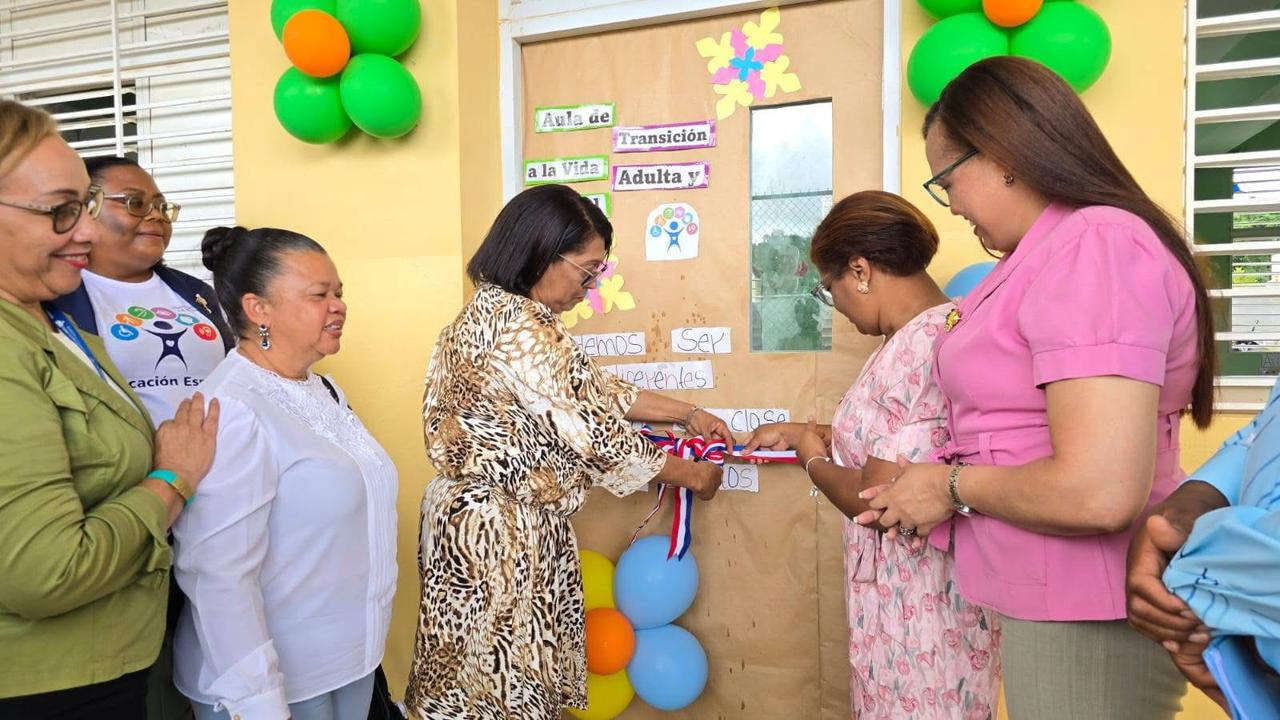 Apertura del Aula de Transición a la Vida Adulta y Laboral en Samaná: Un paso firme hacia la inclusión