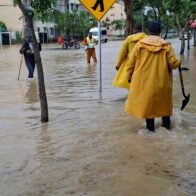 Ayuntamiento de SDE intensifica la limpieza de imbornales para mitigar inundaciones durante activa onda tropical