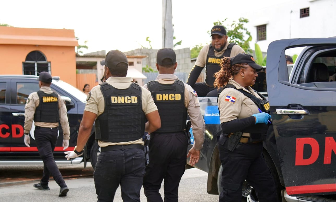 DNCD incautaron distintos narcóticos durante allanamientos contra el microtráfico