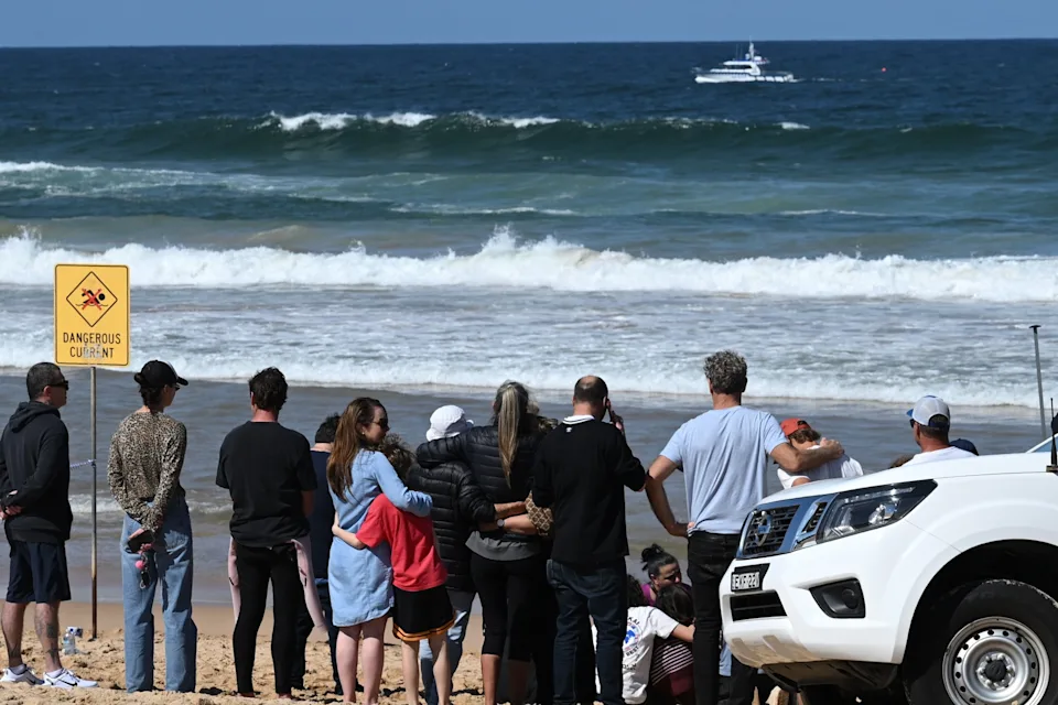 Un tiburón causa la muerte de un surfista en una playa del norte de Sídney