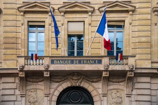 Banco de Francia quiere evitar que Francia se asiente como "farolillo rojo" del déficit