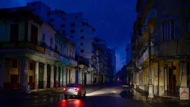 Crisis energética apagará simultáneamente hasta cerca del 54 % de Cuba este lunes