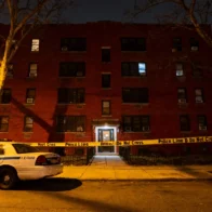 Joven muere tras ser perseguida y atacada en su apartamento en Queens