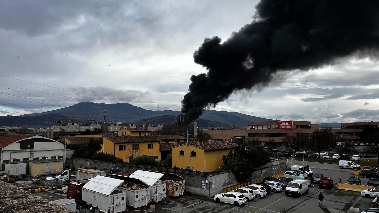 Tres muertos en una explosión en una empresa de tratamiento de residuos en Italia