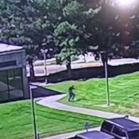 FBI publica el video de la huida del asesino de Charlie Kirk