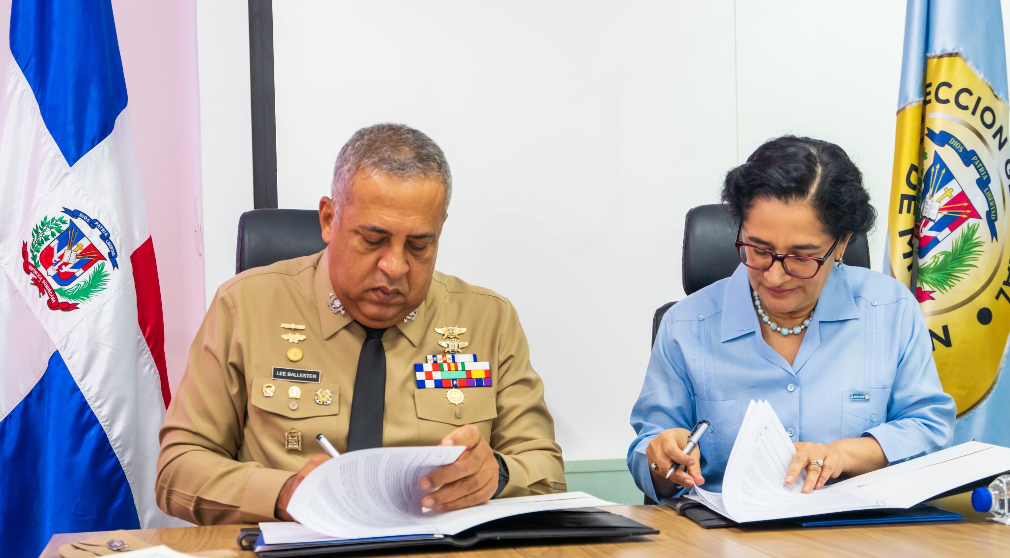 Unicef dona 3 recintos para gestionar procesos migratorios