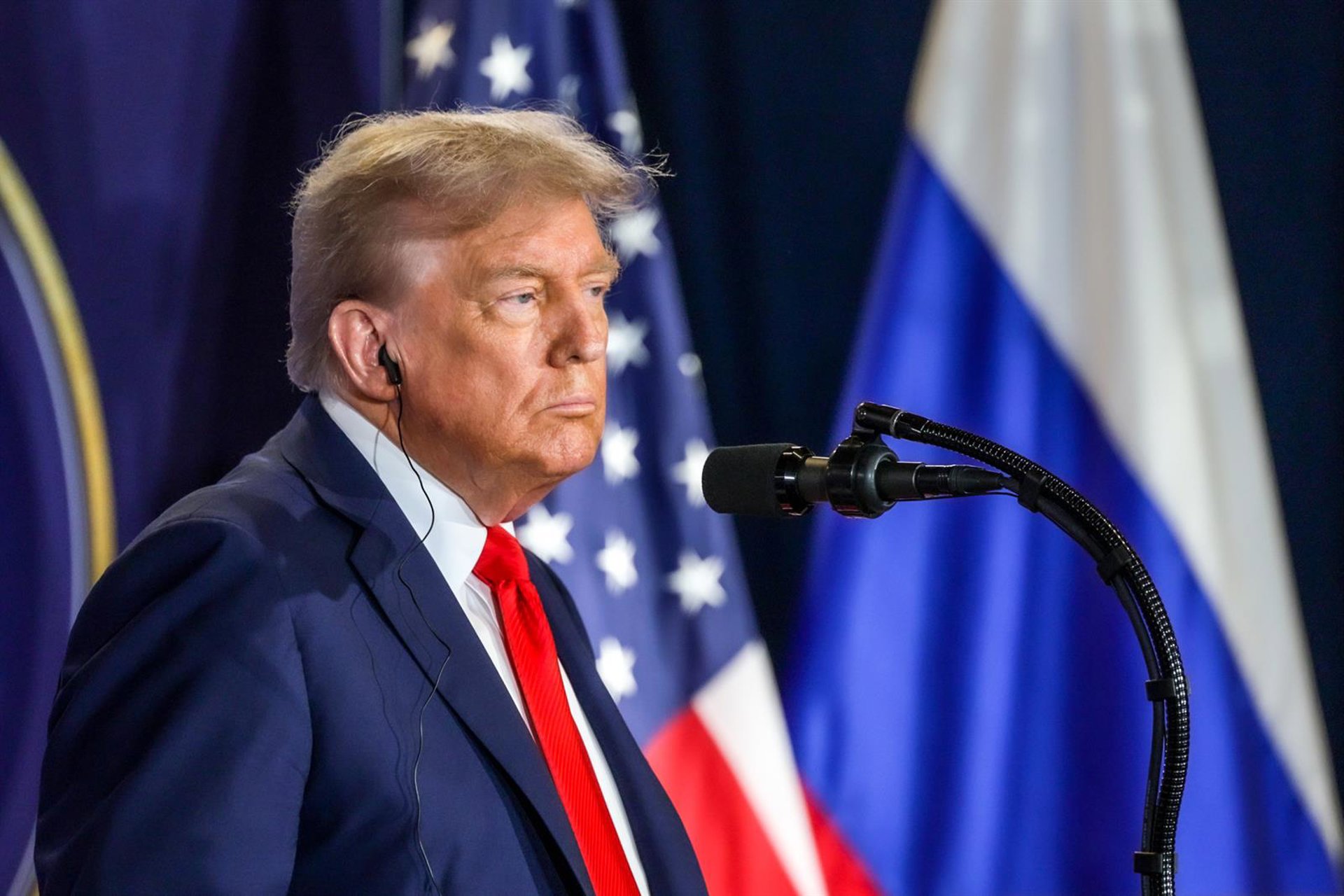 Trump impondrá aranceles del 100% a los medicamentos importados