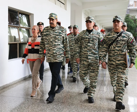 Venezuela moviliza buques y milicias ante lo que califica como “amenaza” de EE.UU.