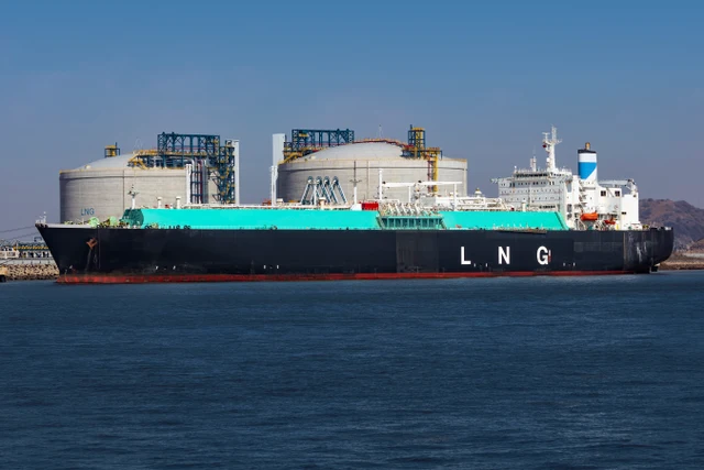 New Fortress Energy (NFE).