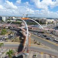 ¡Atención! Inicia aplicación de multas por giros indebidos en la avenida John F. Kennedy