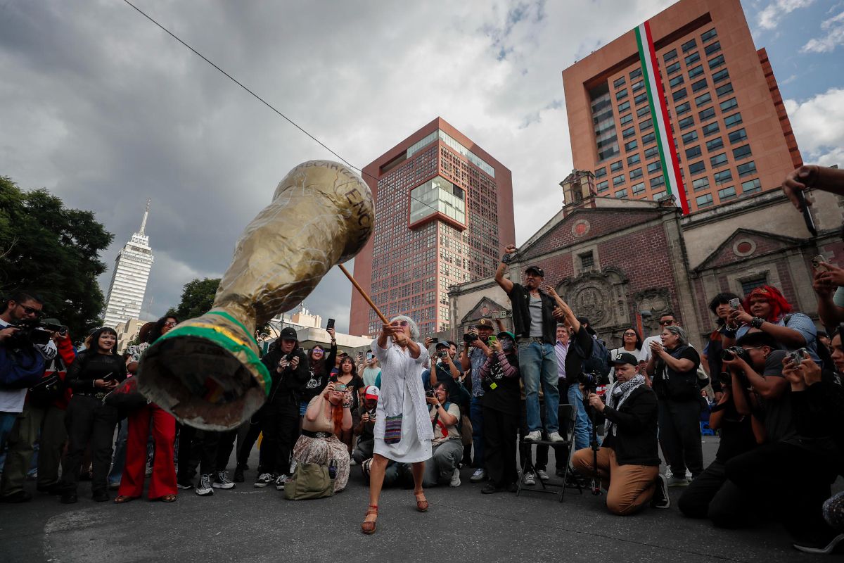 Mexicanos dan "el grito" contra la gentrificación en la capital del país