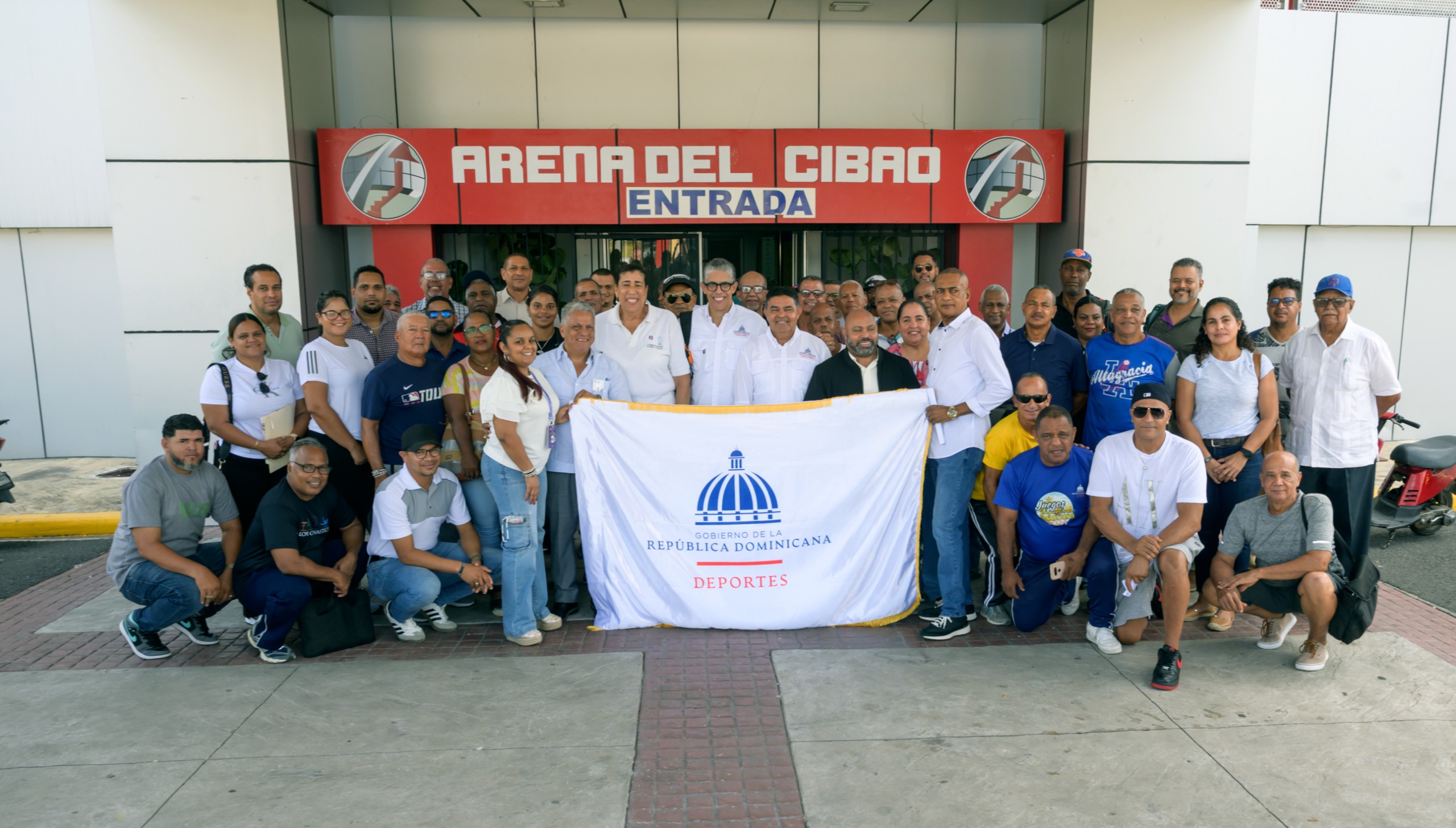 La DCNB capacita a más de 70 entrenadores de béisbol en Santiago