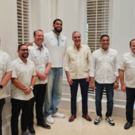 Abinader anuncia construcción de arena para baloncesto en Tamboril