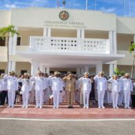 vicealmirante Crisóstomo Martínez asume como nuevo comandante general de la Armada