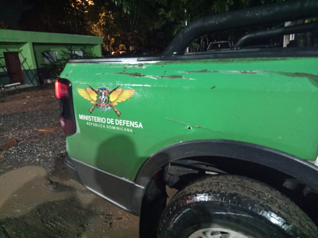 Un hombre resulta herido de bala en un enfrentamiento con agentes ambientales