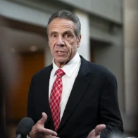 Cuomo propone reconstruir Rikers Island en vez de cerrar el complejo