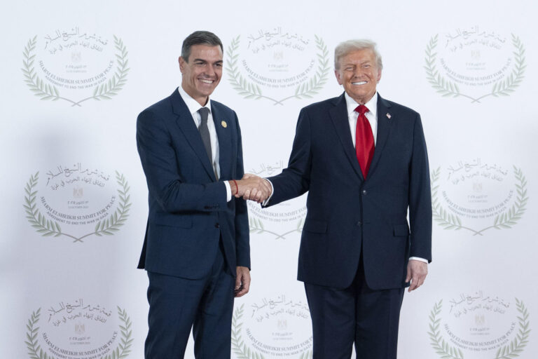 La UE responderá "apropiadamente" a una represalia contra un país, ante la amenaza de Trump a España
