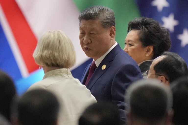 China confirma la reunión de Xi con Trump el jueves en Corea del Sur