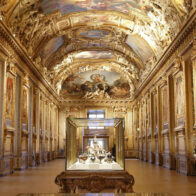 Robo histórico en el Museo del Louvre: se llevan nueve joyas imperiales de Napoleón y la emperatriz Eugenia