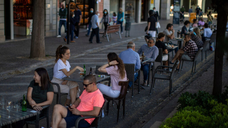 Arrestan a una banda que robó más de 1.000 sillas en España
