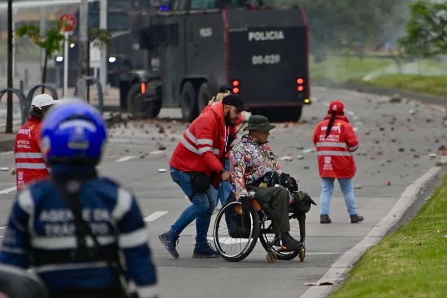 EEUU agradece a la Policía colombiana protección de su embajada durante protesta en Bogotá