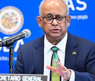 Secretario de la OEA tilda de "acto de terrorismo" la explosión de carro bomba en Ecuador