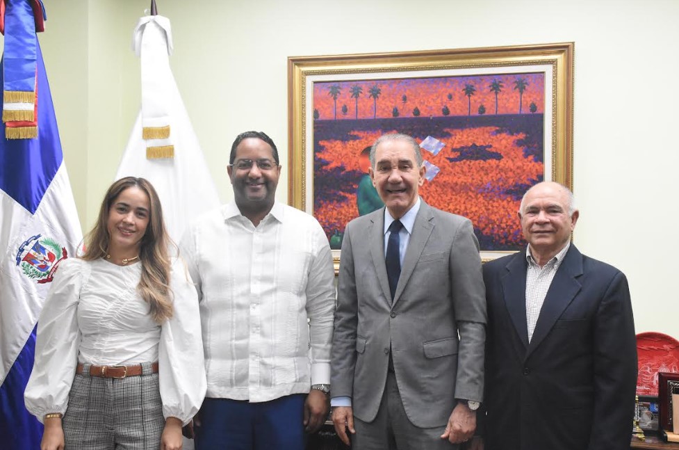 Mescyt y Conadis junto a la Universidad Colombiana impulsarán formación de 100 maestros dominicanos en atención a estudiantes con autismo