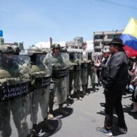 La policía y los militares refuerzan la capital ecuatoriana ante amenaza de toma de Quito