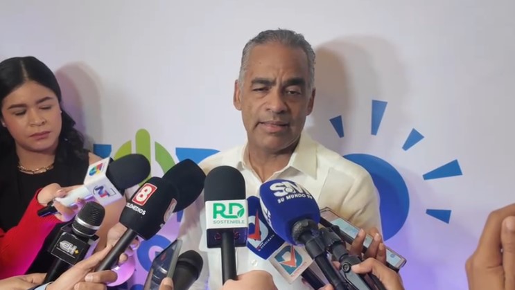 Ministro de Energía y Minas destaca estabilidad en la producción eléctrica del país