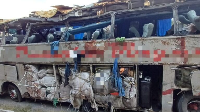 Al menos 15 muertos en un accidente de un autobús en el noreste de Brasil