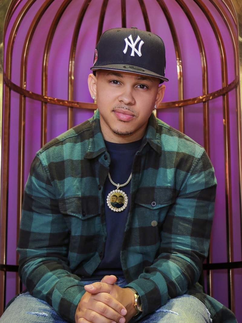¡JD Con su Flow entra al juego! Se une oficialmente a La Casa de Alofoke 2