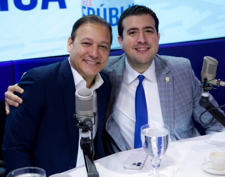 Abel Matínez elogia trabajo del regidor Jorge Feliz Pacheco y llama al PLD a apoyarlo