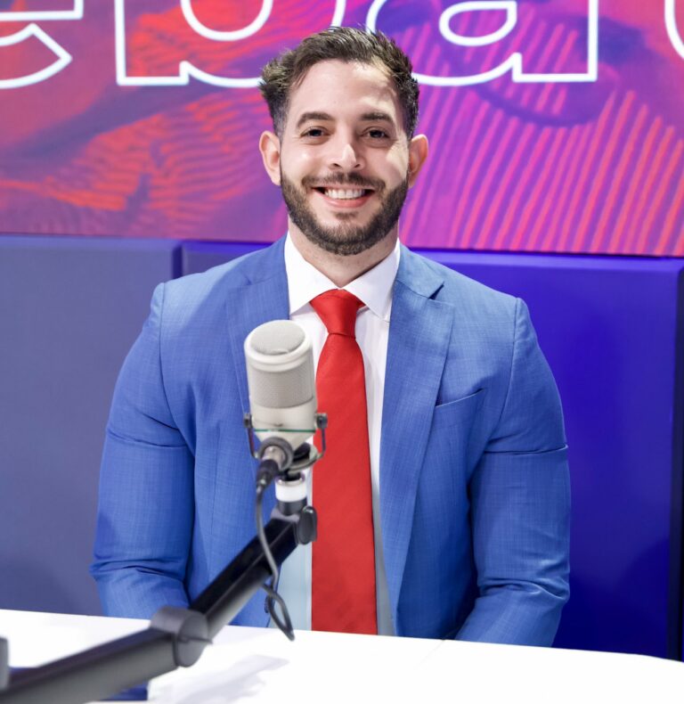 Eric Ortiz propone eliminar anticipo a Mipymes y reformar salario mínimo