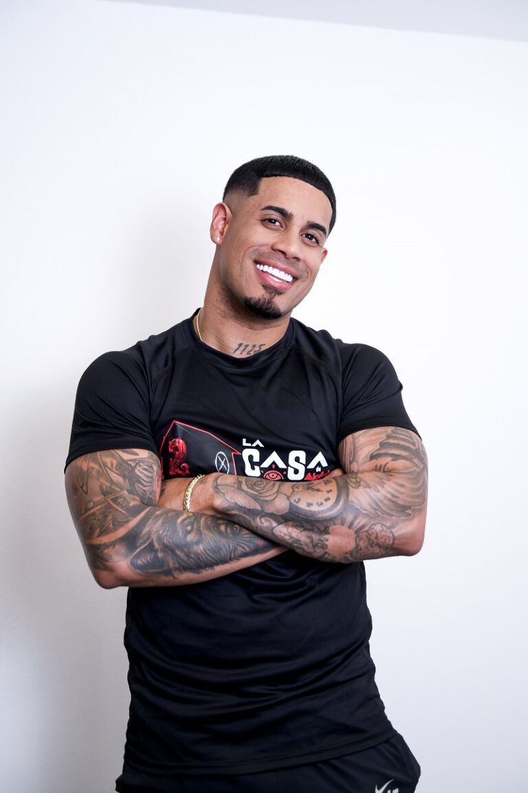 Nicky Jam apoya a Michael Flores en La Casa de Alofoke 2 con USD 499.99