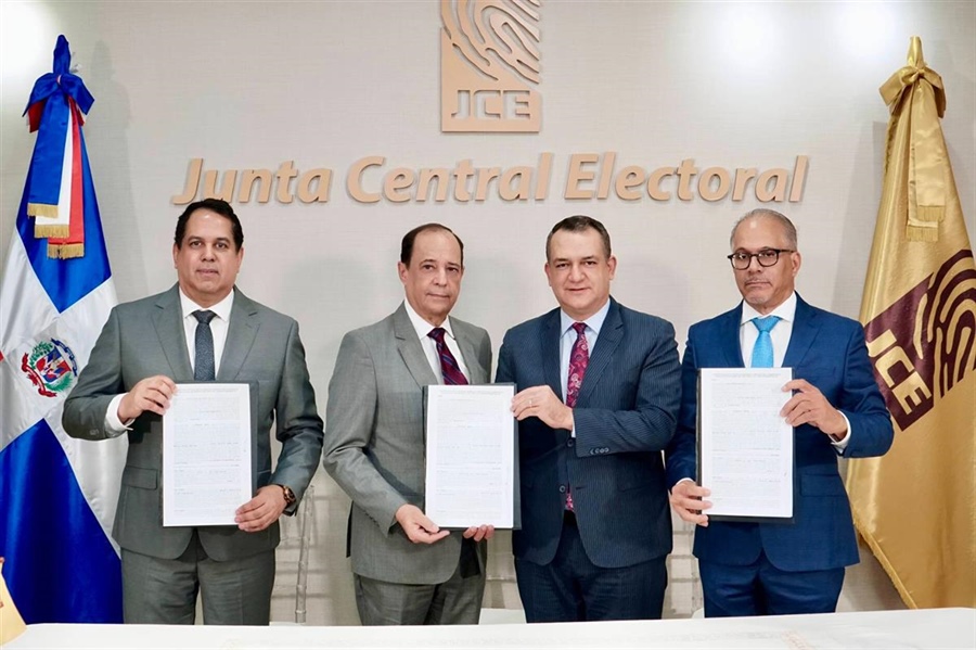 JCE firma contrato con EMDOC para la renovación de la cédula de identidad y electoral
