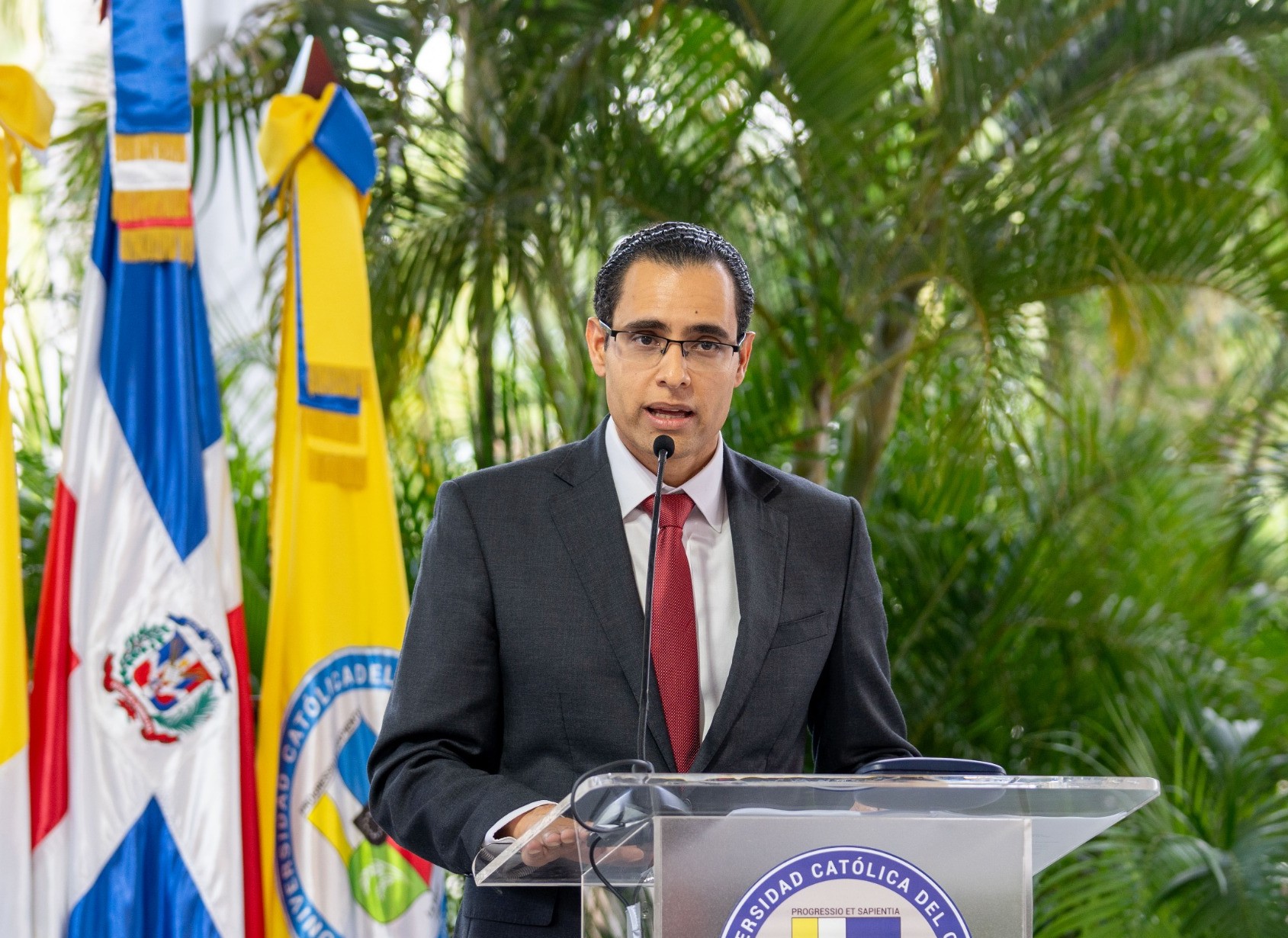Juan Ariel Jiménez desmiente a Abinader y muestra que el endeudamiento actual financia gasto corriente, no deudas pasadas