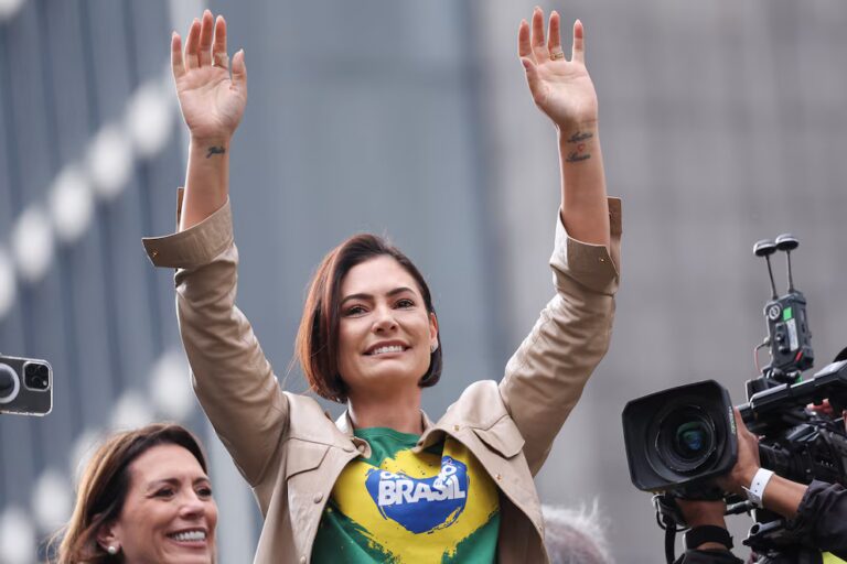 Michelle Bolsonaro evalúa postularse a la presidencia de Brasil en 2026: “Será fruto de la oración y de lo que Dios quiera confiarme”