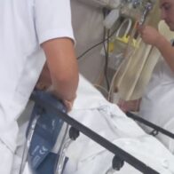 Madre pide ayuda para viajar a México a cuidar a su hijo que sufrió accidente