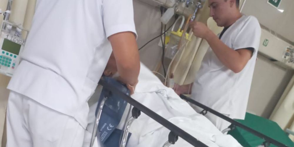Madre pide ayuda para viajar a México a cuidar a su hijo que sufrió accidente