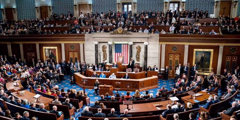 Senado de EE.UU. confirma 107 nominados de Trump, entre embajadores y altos funcionarios