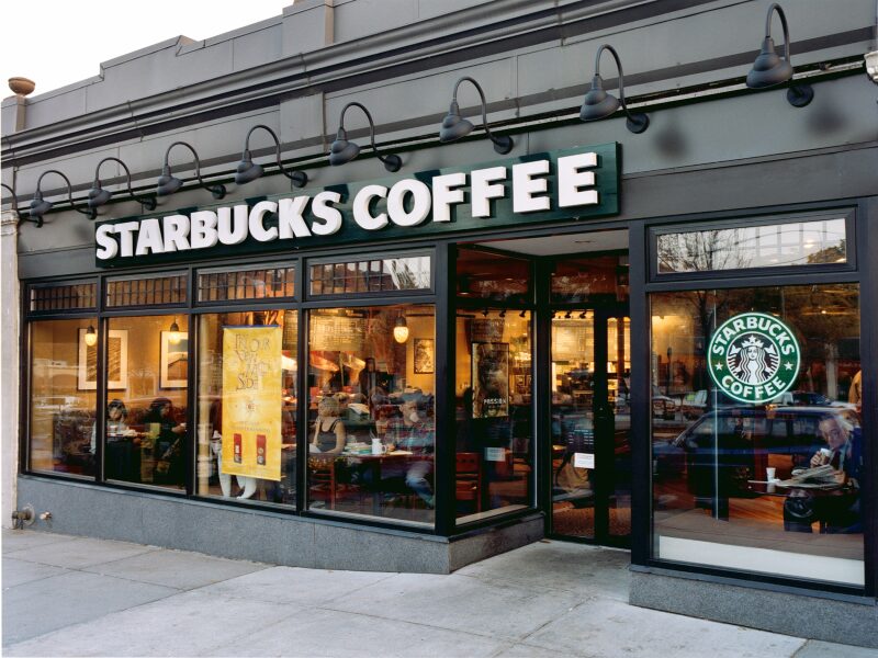 Starbucks anuncia su expansión en Centroamérica con nuevas tiendas en tres países