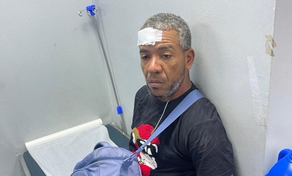 Policía apresa a hombre que robó celular a paciente en el Hospital Marcelino Vélez Santana