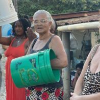 Protestas en Las Terrenas: residentes paralizan el tránsito por crisis de agua y constantes apagones