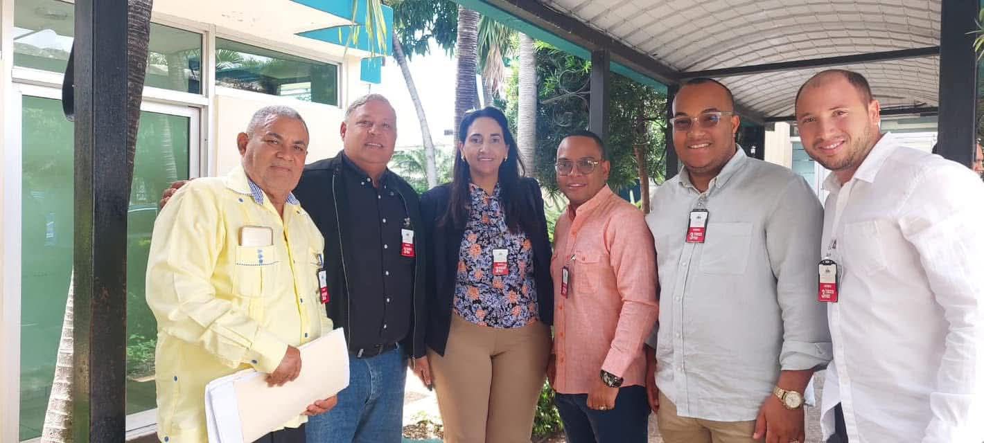 Alcalde Francis Abreu inaugura comedor económico en Sabana Yegua, Azua