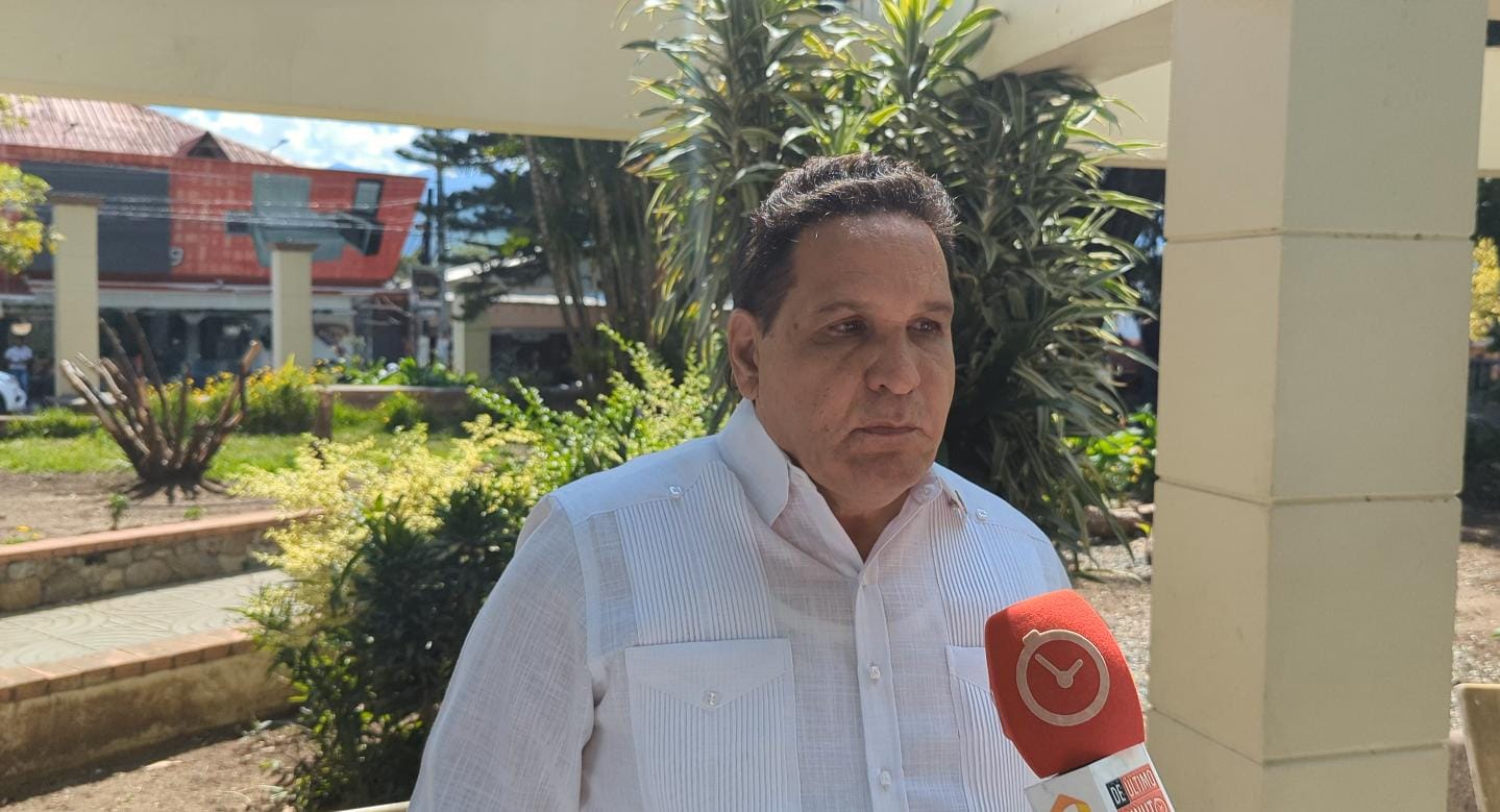 Diputado Elpidio Infante valora positivamente inicio de remodelación del Parque Anacaona en Constanza