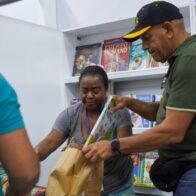 Entusiasmo y gran asistencia marcan este domingo el cierre de la Feria del Libro 2025