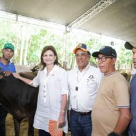 Raquel Peña, vicepresidenta de la República, recorrió la Expo Cibao 2025.