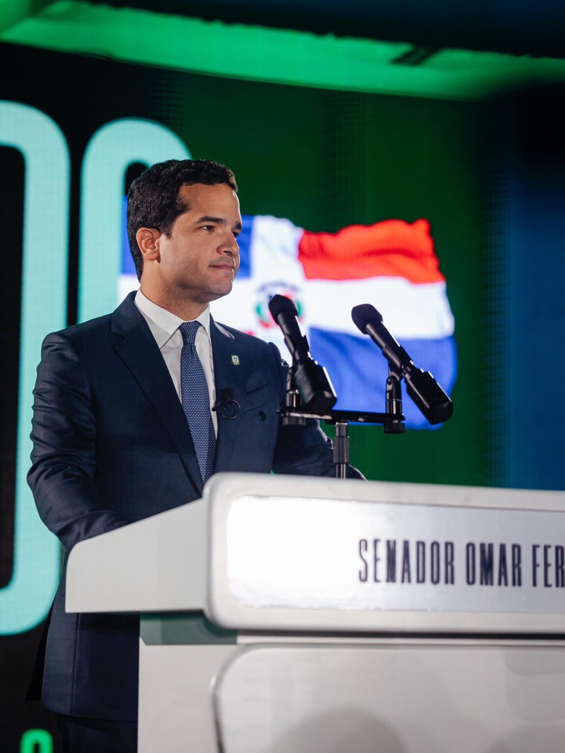 Omar Fernández lidera valoración de dirigentes de oposición en RD